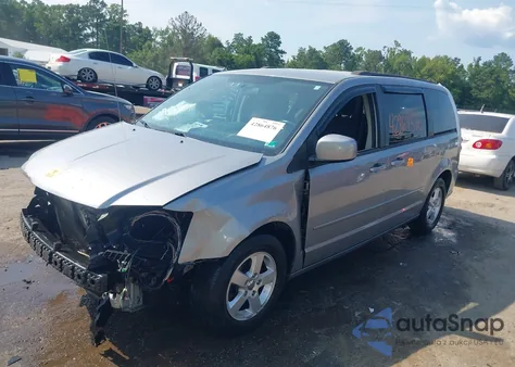 2013 Dodge Grand Caravan Sxt z USA, uszkodzony, nr VIN 2C4RDGCG0DR655932